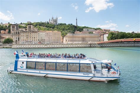 les bateaux lyonnais